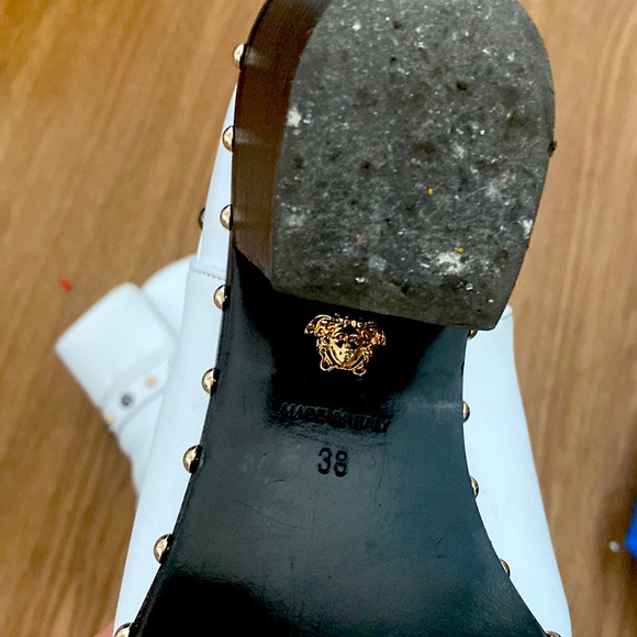 Versace White Leather Bootie with Hooks - Picture 4 of 9